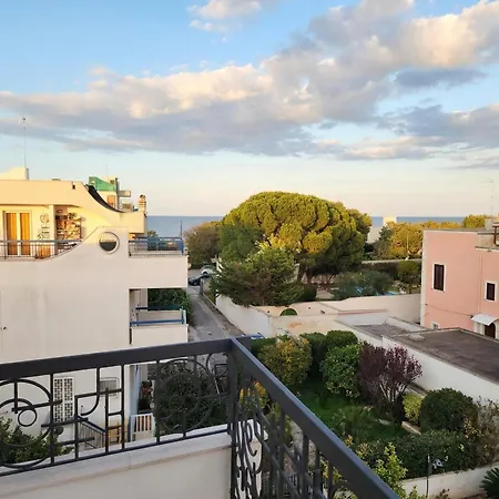 Apartment Marevista - Private Garden & Parking Bari